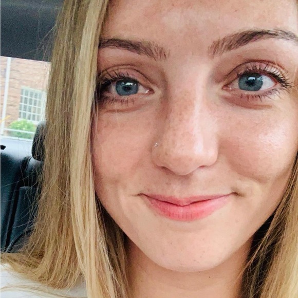 Meet your Posher, Ashley - Picture 4 of 6